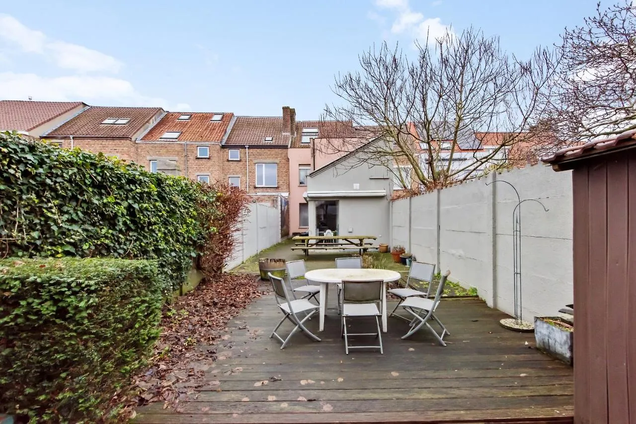 Apartamento Queen Astrid Holiday Home Brujas